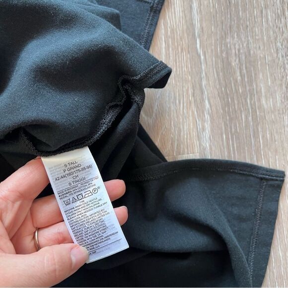 Gap cap sleeve black‎ midi dress small TALL - Picture 4 of 7